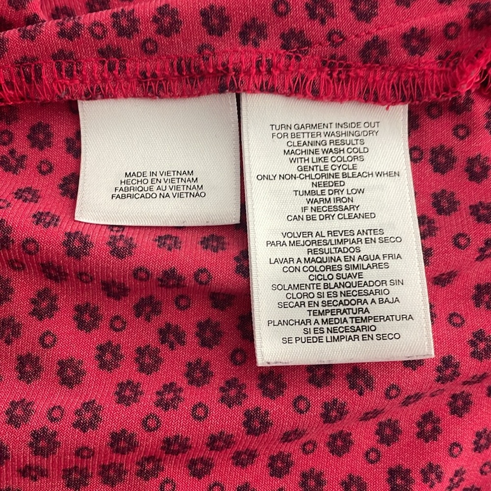 Sleeveless pink with black flowers Top - Picture 4 of 5